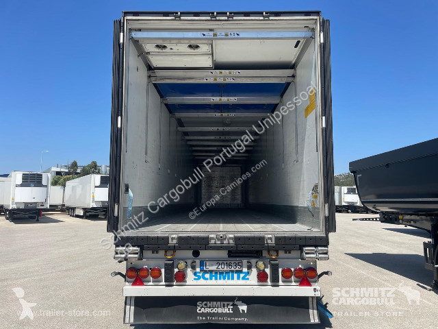 نصف مقطورة Schmitz Cargobull Semitrailer Reefer...