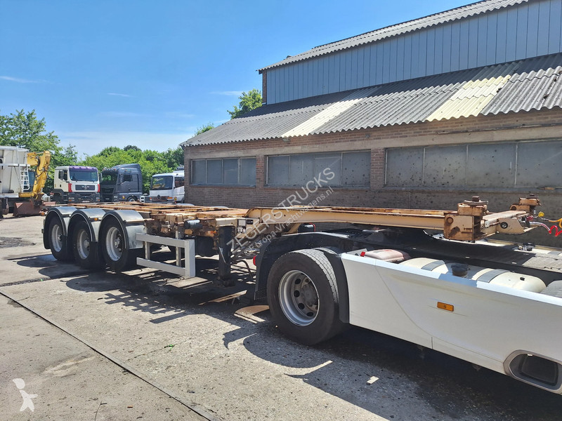 نصف مقطورة Fruehauf T38N