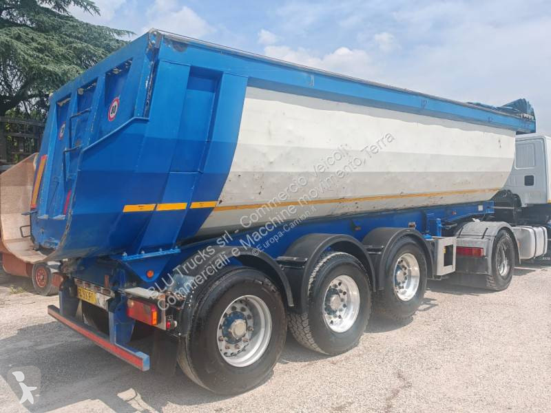 نصف مقطورة Cargotrailers
