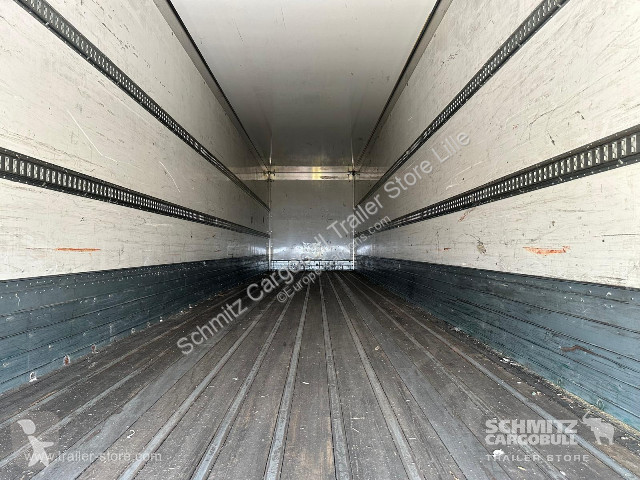 نصف مقطورة Trouillet Semitrailer Dryfreight Mega