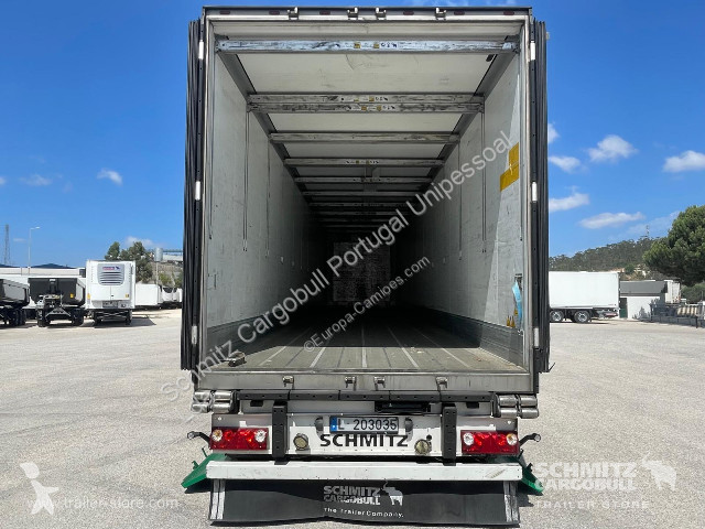 نصف مقطورة Schmitz Cargobull Semitrailer Reefer...