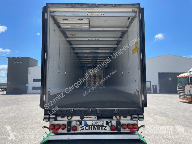 نصف مقطورة Schmitz Cargobull Semitrailer Reefer...
