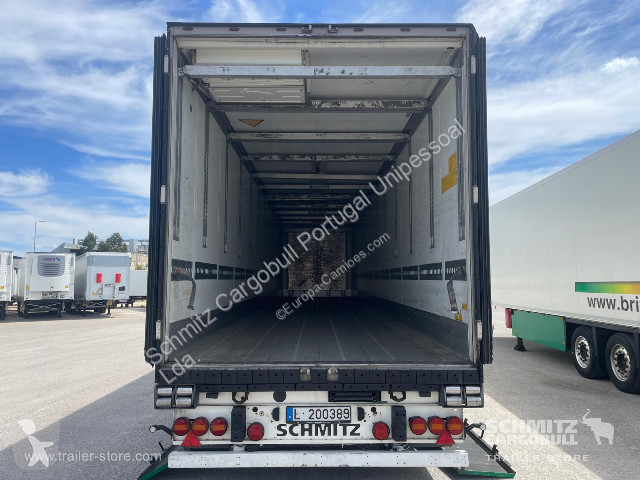 نصف مقطورة Schmitz Cargobull Semitrailer Reefer...