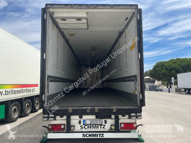 نصف مقطورة Schmitz Cargobull Semitrailer Reefer...