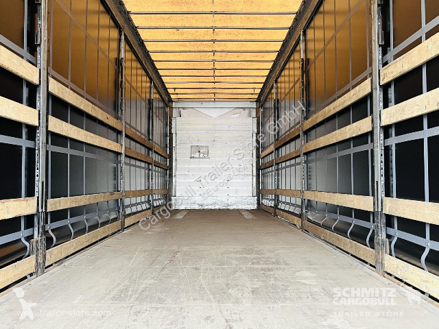 نصف مقطورة Schmitz Cargobull Curtainsider Mega...