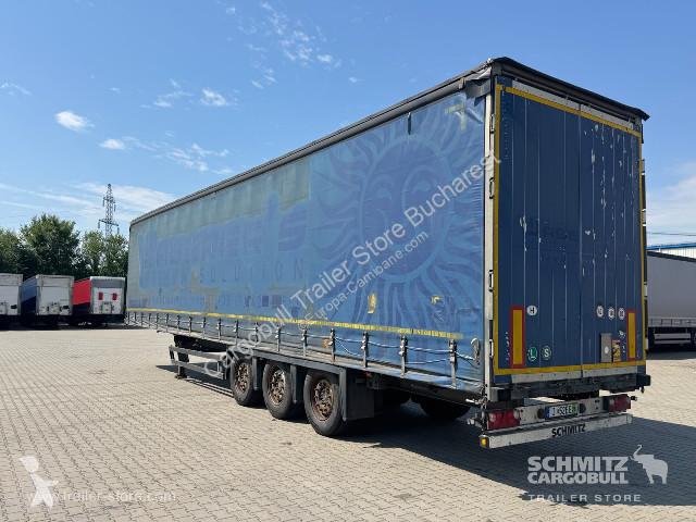نصف مقطورة Schmitz Cargobull Curtainsider Mega