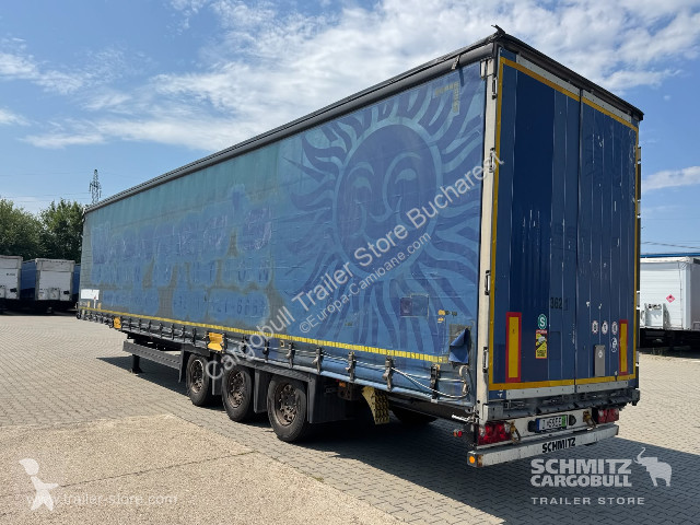 نصف مقطورة Schmitz Cargobull Curtainsider Mega