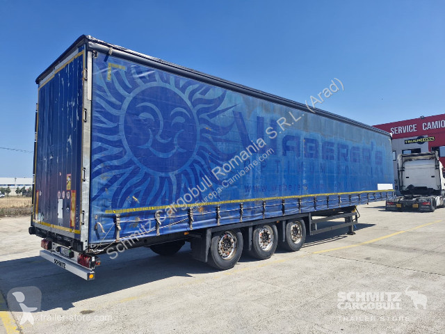 نصف مقطورة Schmitz Cargobull Curtainsider Mega