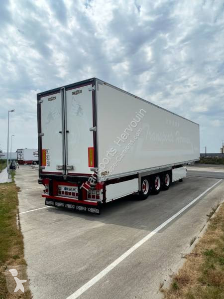 نصف مقطورة Chereau