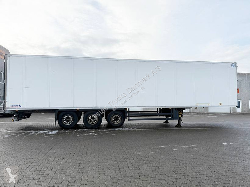 نصف مقطورة Schmitz Cargobull Refrigerated...