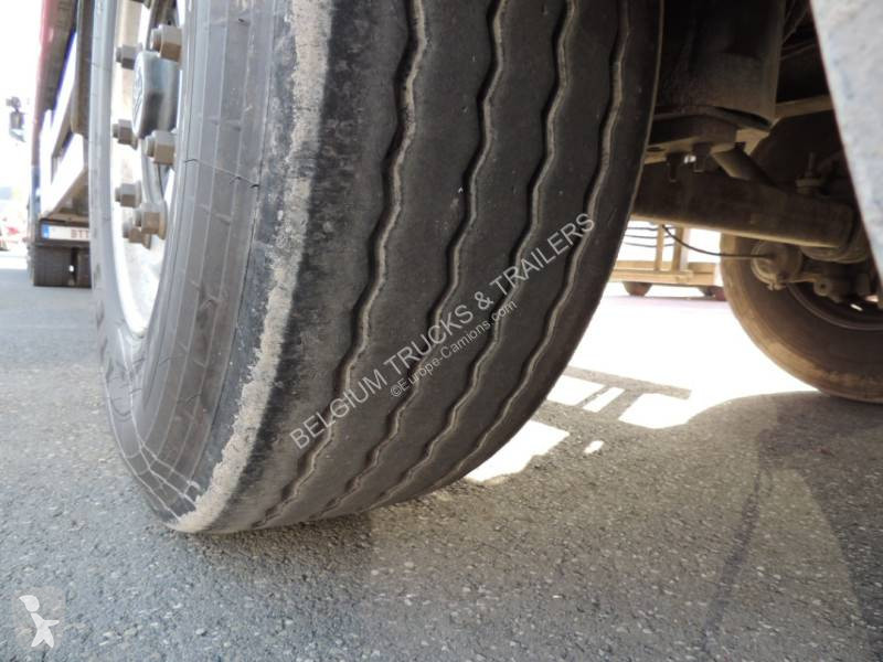 نصف مقطورة Kraker trailers