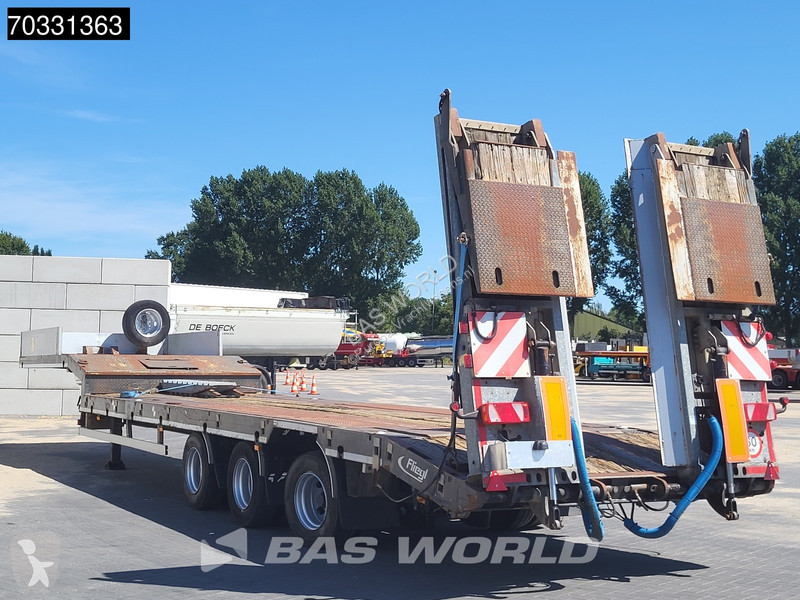 نصف مقطورة Fliegl SDS 550T 3 axles Steering...