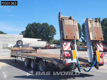 Nosič strojů Fliegl SDS 550T 3 axles Steering Axle Ramps BPW