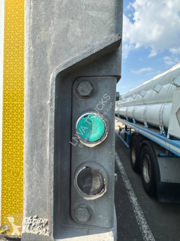 Полуремарке фургон сандвич панели Fruehauf