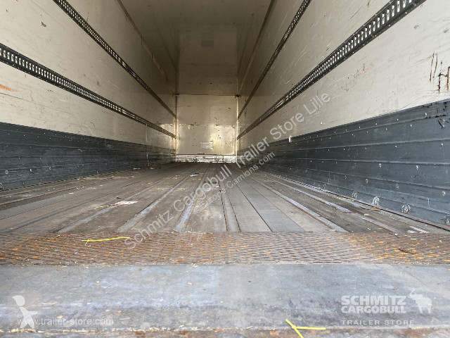 نصف مقطورة Trouillet Semitrailer Dryfreight...
