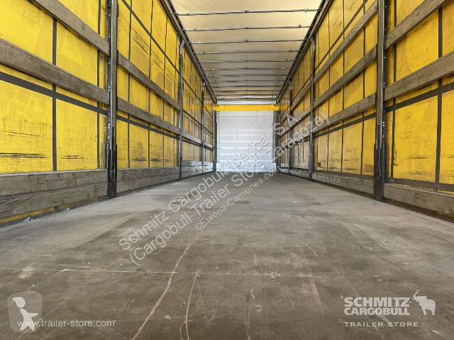 نصف مقطورة Schmitz Cargobull Curtainsider Standard