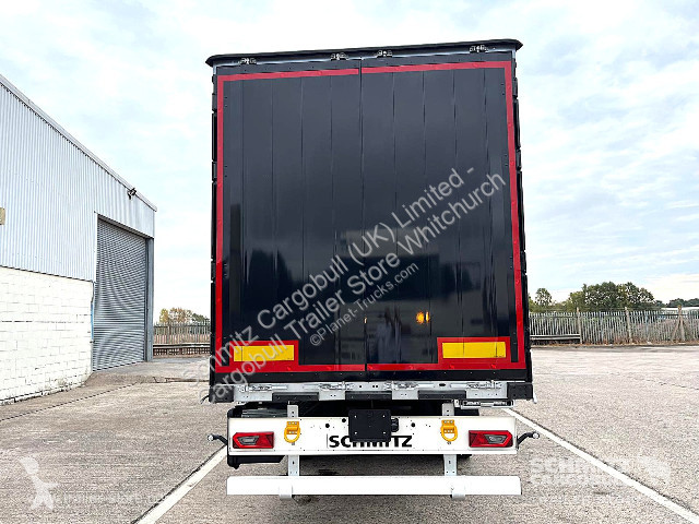 نصف مقطورة Schmitz Cargobull Curtainsider...