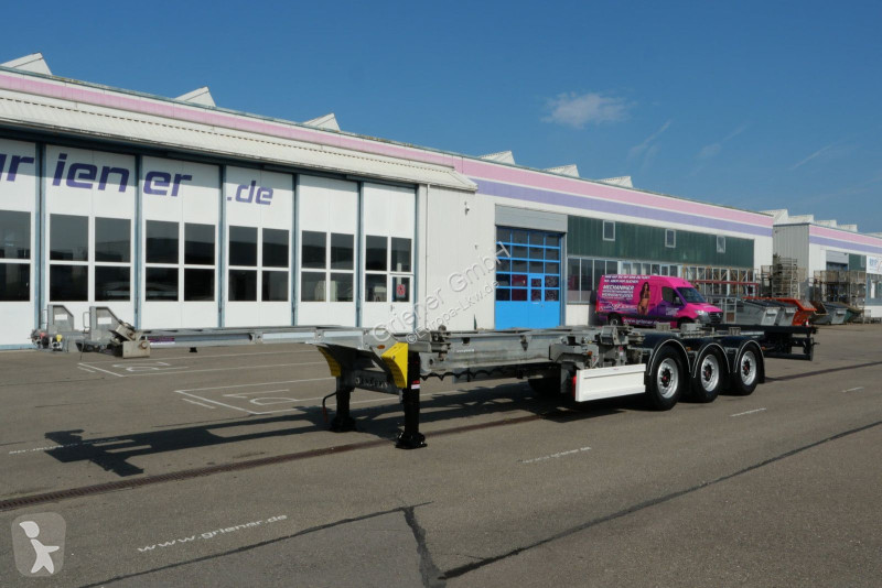 Semiremorca Renders TYPE EURO 820 / LIFT...