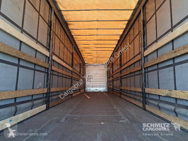 نصف مقطورة Schmitz Cargobull Curtainsider Coil...