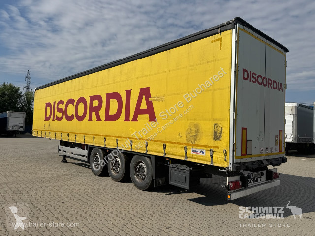نصف مقطورة Schmitz Cargobull Curtainsider Standard