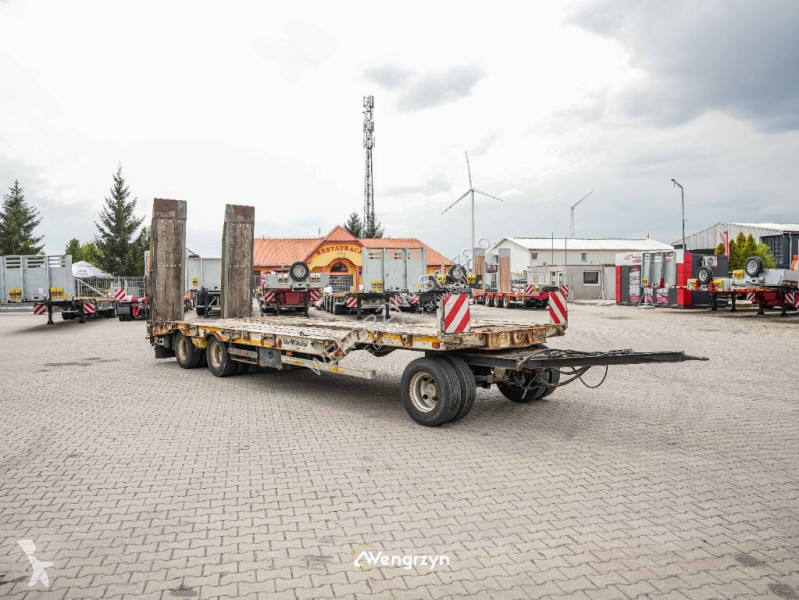 T 3 Profi 30 Najazdy hydrauliczne semi-trailer
