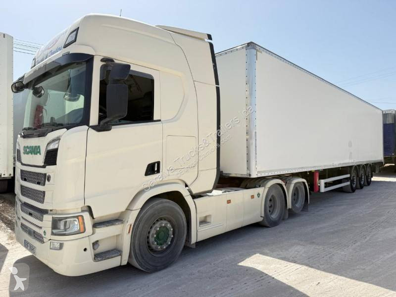 Fruehauf  semi-trailer