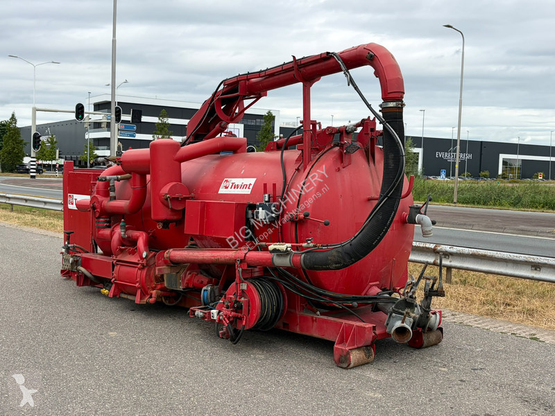 Uitrusting voor vrachtwagens  Twint Vacuum tank