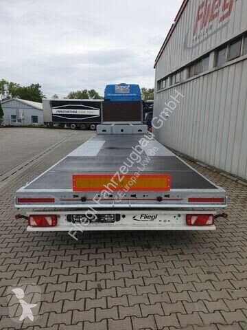 Semi remorque porte engins Fliegl neuve