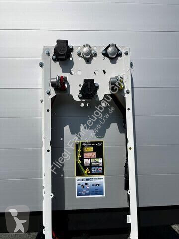 Semi remorque porte engins Fliegl neuve