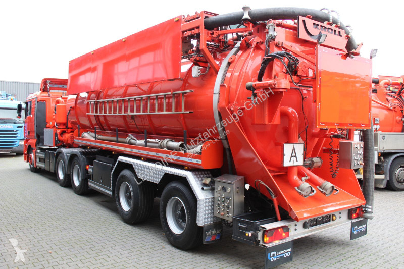 Vrachtwagencombinatie MAN 2-Achs Hellmers 26m3...