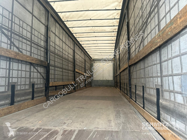 Félpótkocsi Schmitz Cargobull Semitrailer...