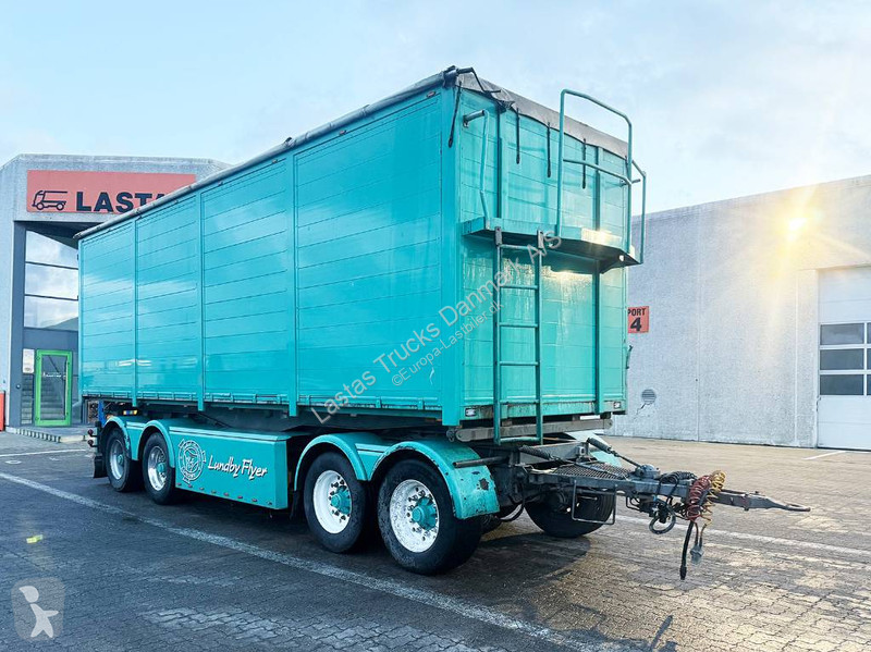 Полуприцеп  4 axle Tipper / Alukastenmulde...