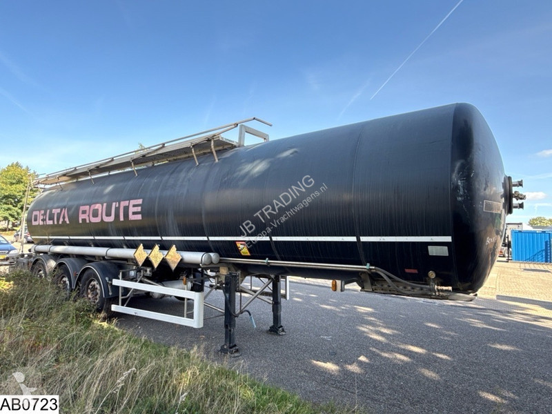 Полуприцеп Magyar Bitum 33.330 Liter