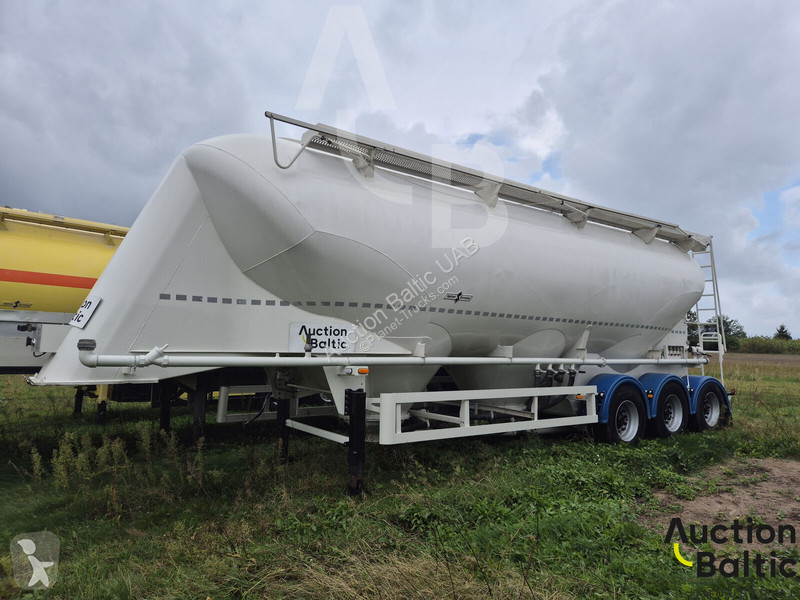 Semitrailer Spitzer FSF 330