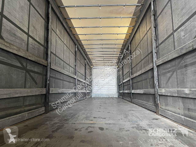 Полуприцеп Schmitz Cargobull Curtainsider Standard