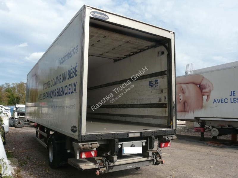Semitrailer Fruehauf Carrier Vector 1550...