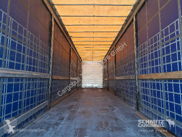نصف مقطورة Schmitz Cargobull Curtainsider Mega...