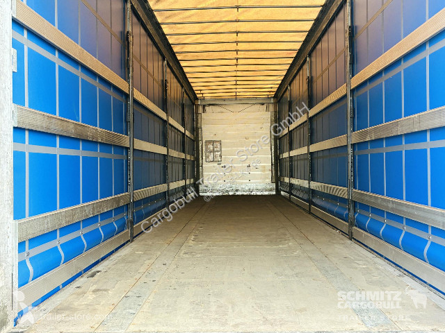 نصف مقطورة Schmitz Cargobull Curtainsider Coil...