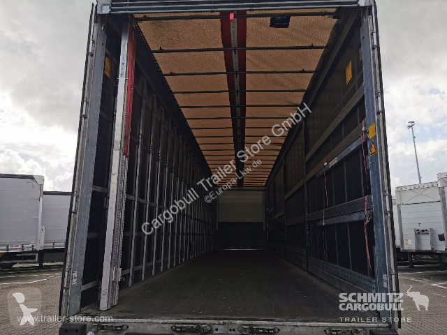 نصف مقطورة Schmitz Cargobull Curtainsider Mega...