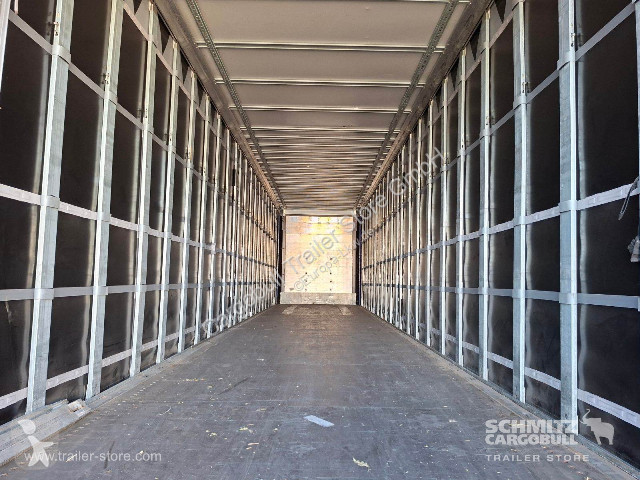 Semitrailer Schmitz Cargobull Curtainsider Mega...