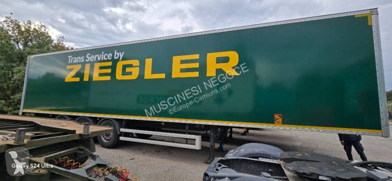 Fruehauf  semi-trailer