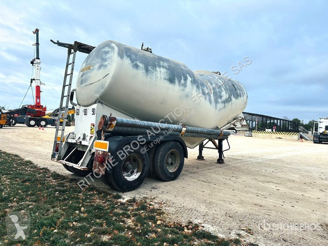 TA32E semi-trailer