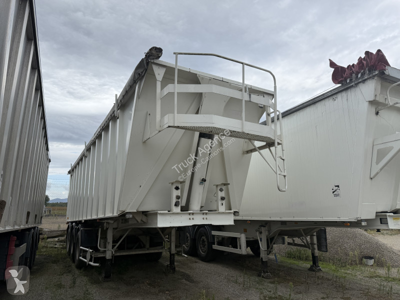 Fruehauf  semi-trailer