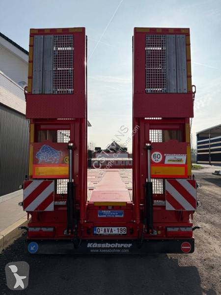 Превоз на строителна техника Kässbohrer LB3E