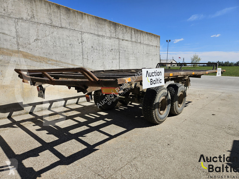 Semi-trailer
