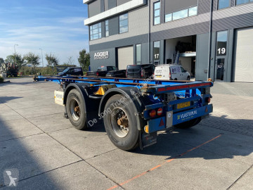 Semi remorque porte containers Krone