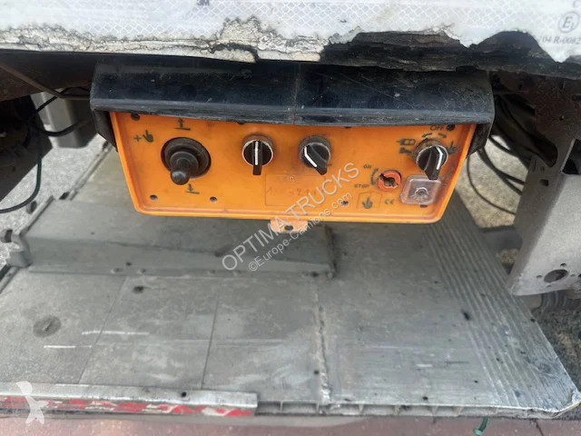 LPRS 18 semi-trailer