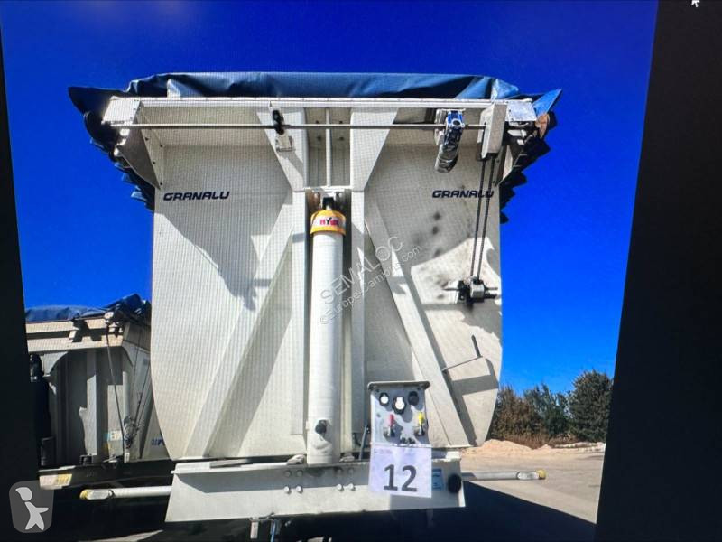 Granalu  semi-trailer