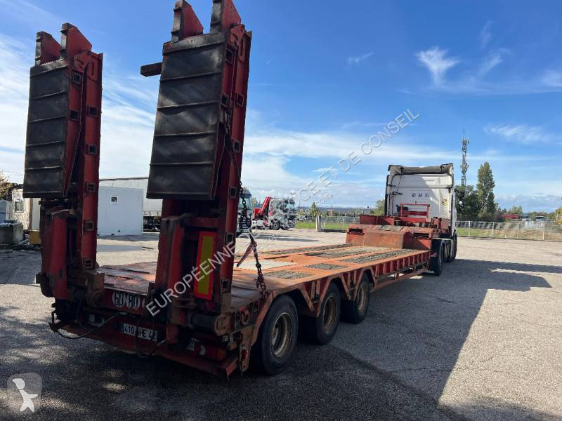 Trax  semi-trailer