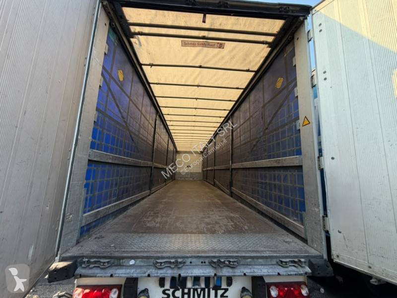 نصف مقطورة Schmitz Cargobull SEMIRIMORCHIO